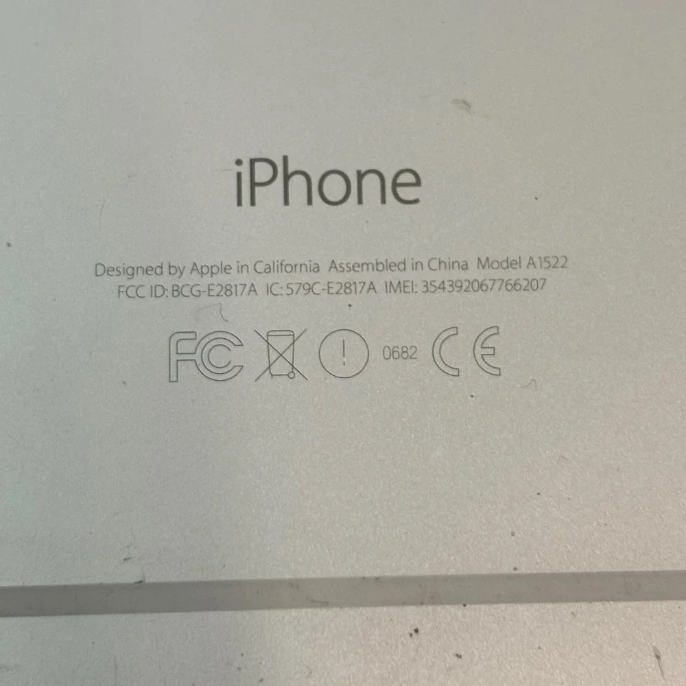 Apple Smartphone A1522 iPhone 6 Plus Silver For Parts AS IS Not Working No Power